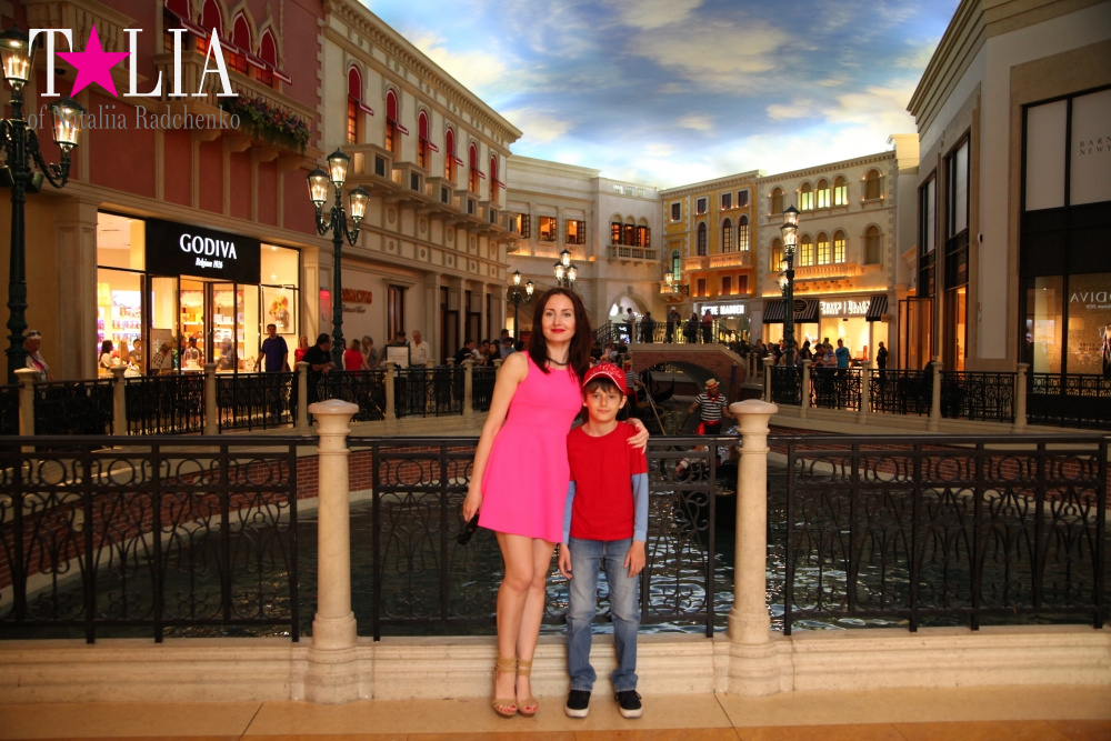 Каналы Венеции в отеле The Venetian в Лас Вегасе, Невада, США